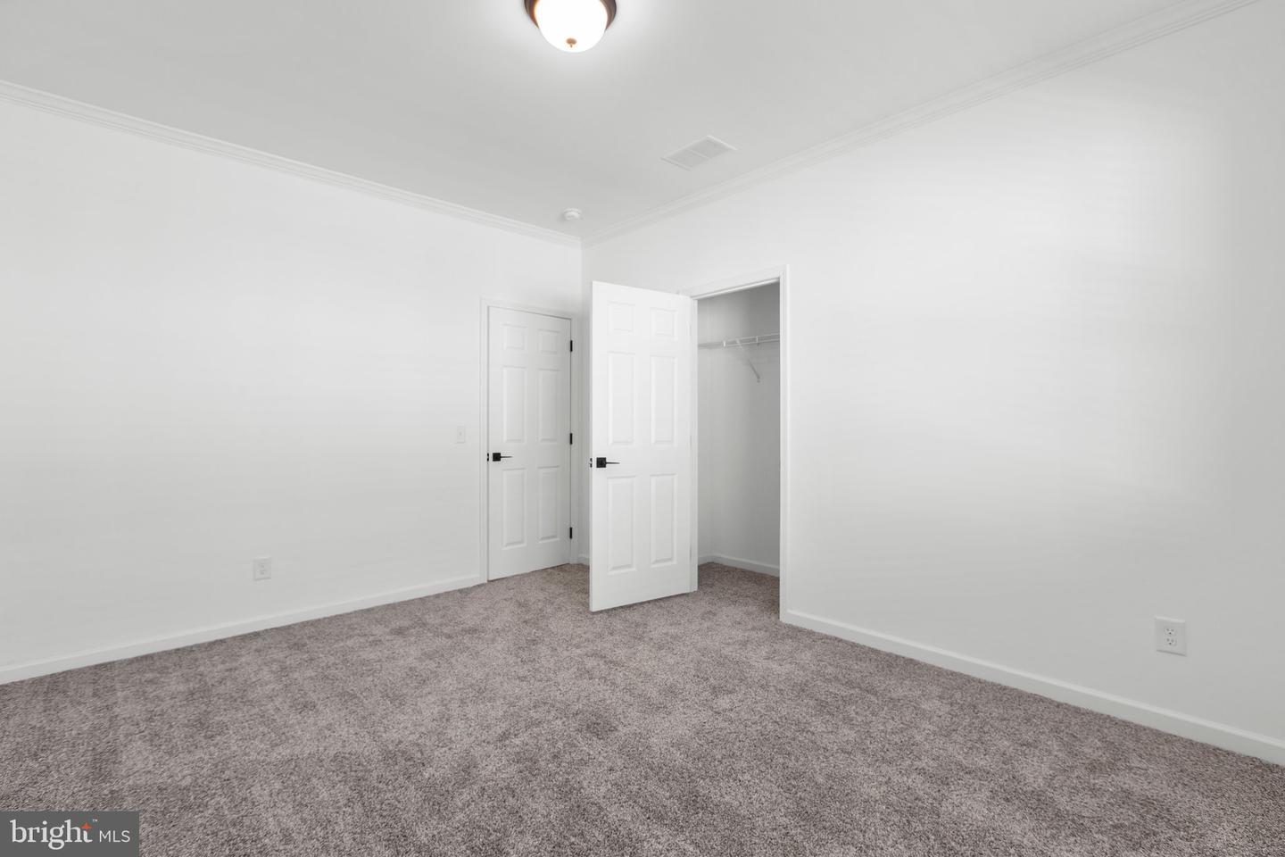 826 Mineral Ave Property Photo 21