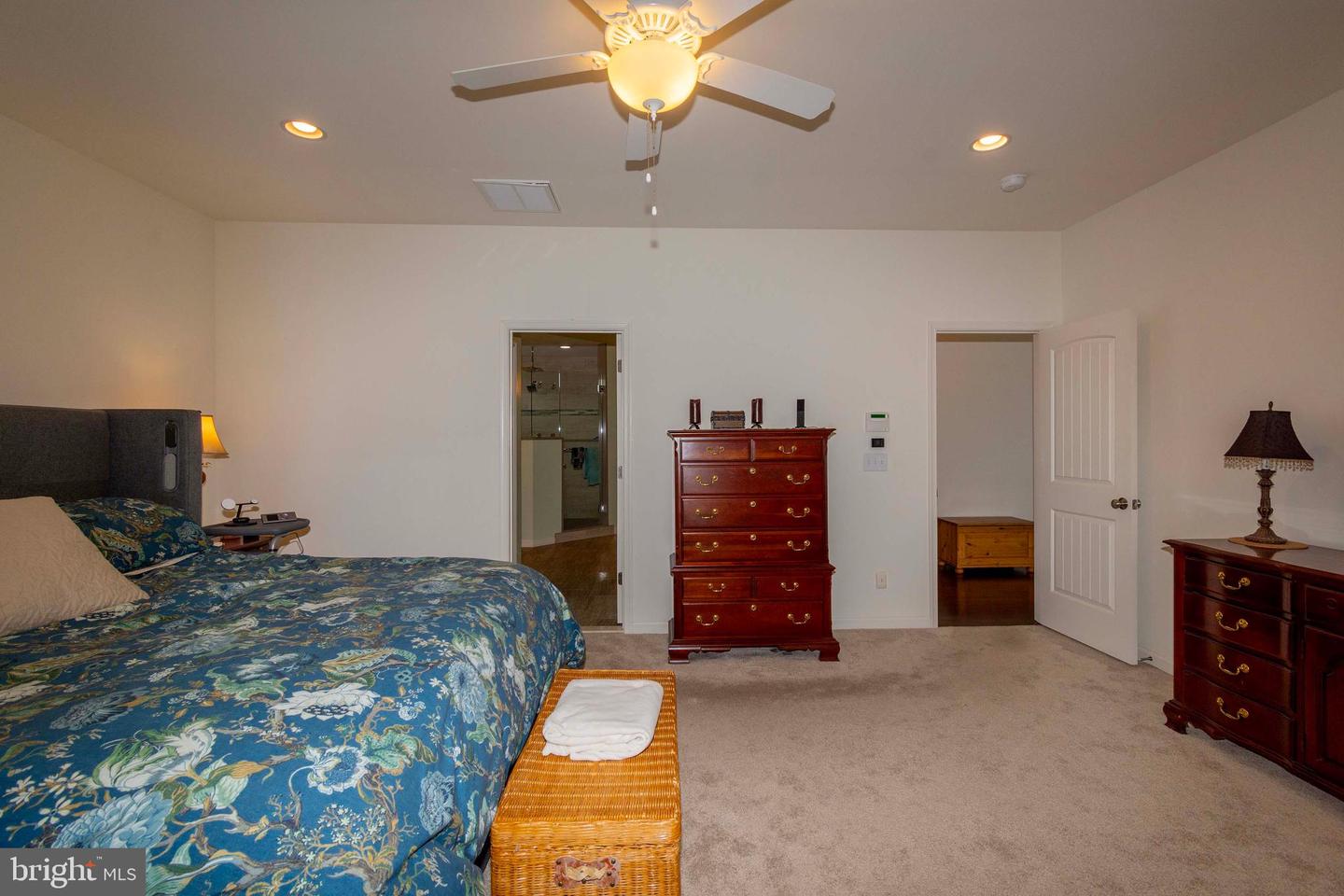 93 Carrie Ct Property Photo 40