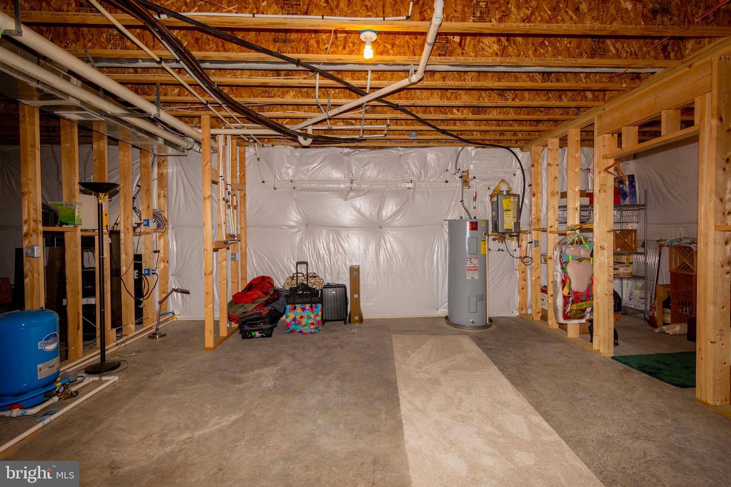 93 Carrie Ct Property Photo 72
