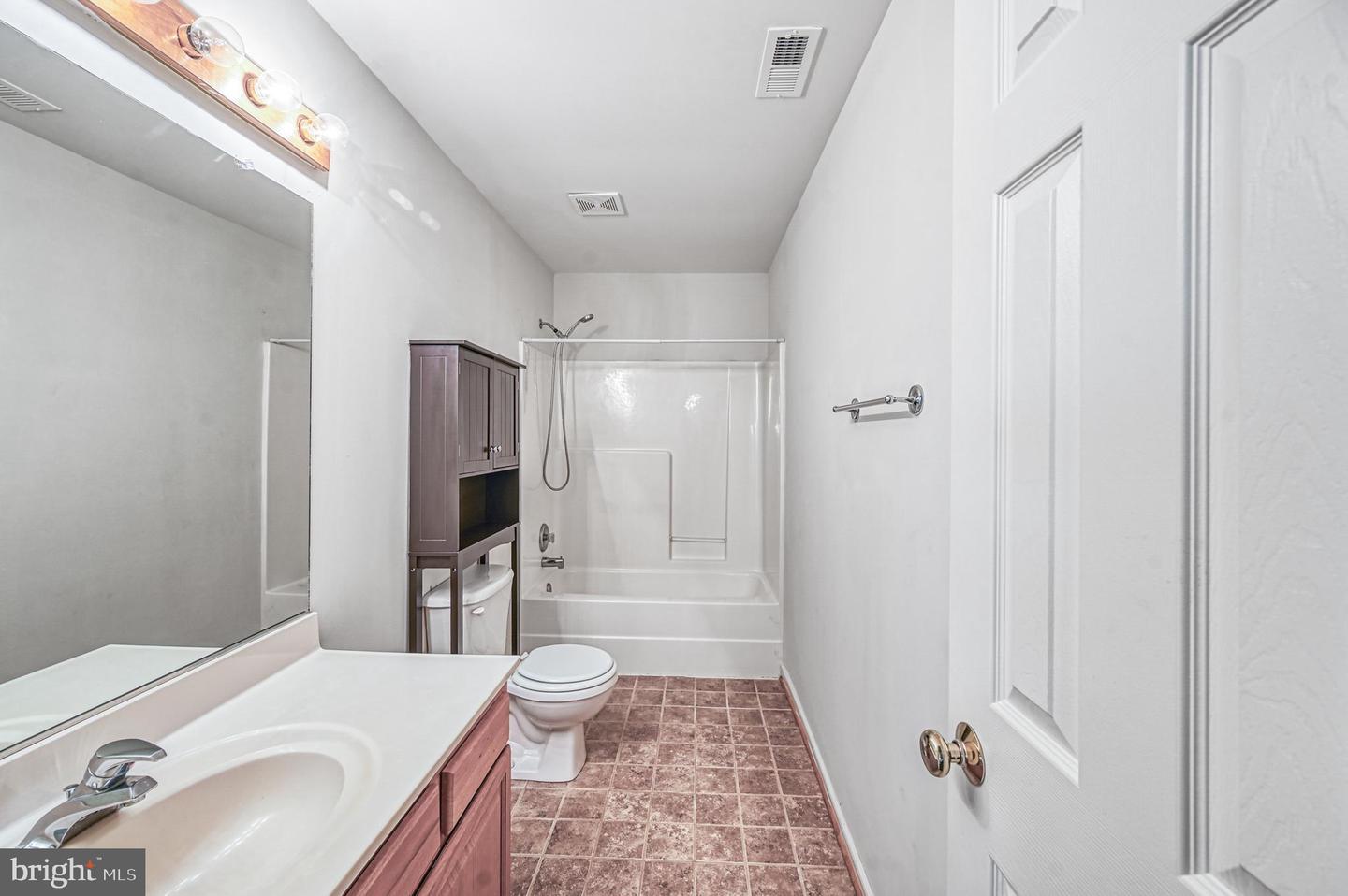 135 S Bluewater Blvd Property Photo 34