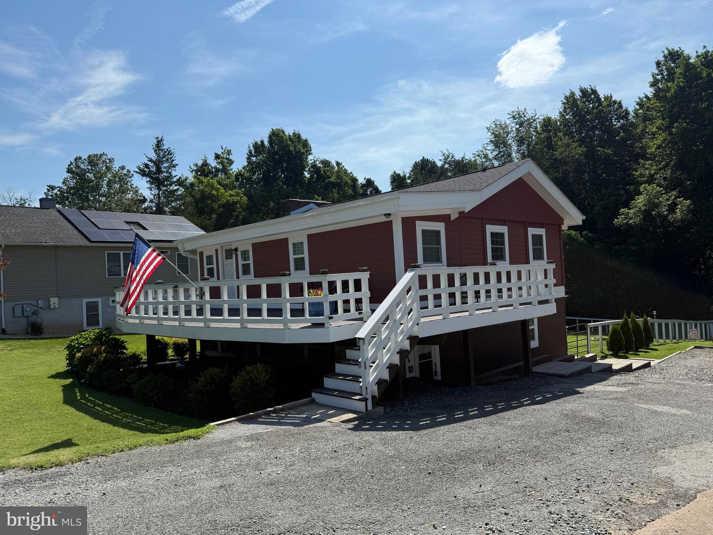 515 S Lakeshore Dr Property Photo 4