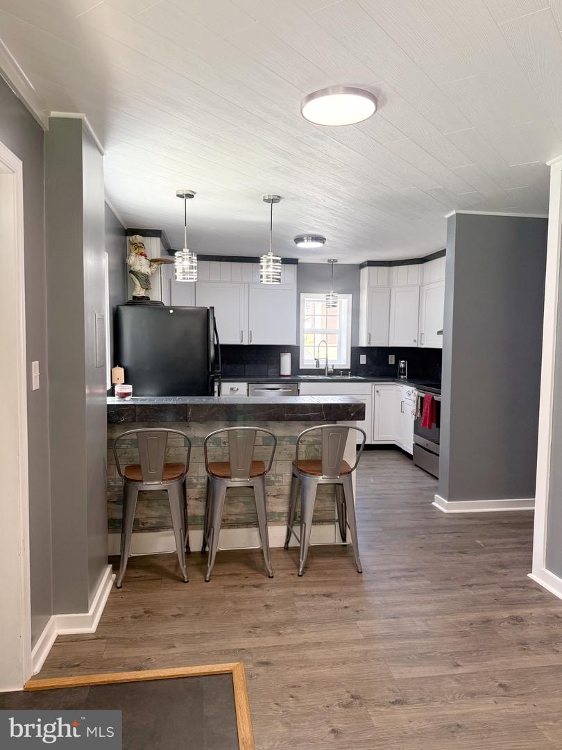 515 S Lakeshore Dr Property Photo 8