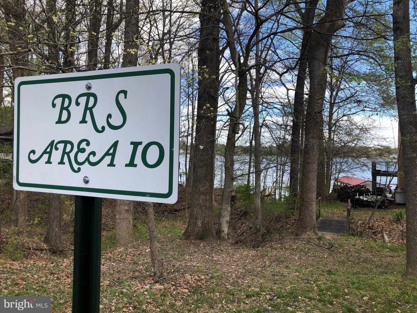 515 S Lakeshore Dr Property Photo 54