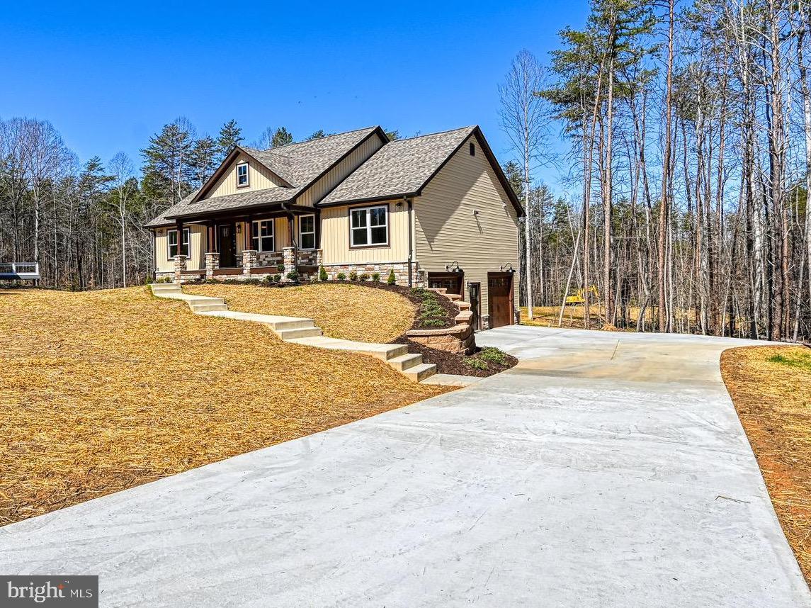 2143 Peach Grove Rd. Property Photo 2