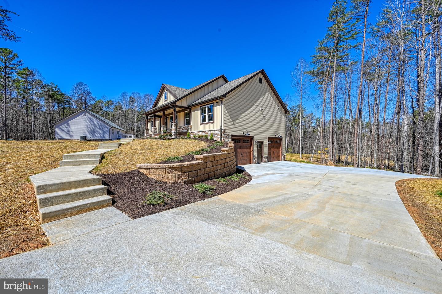 2143 Peach Grove Rd. Property Photo 4