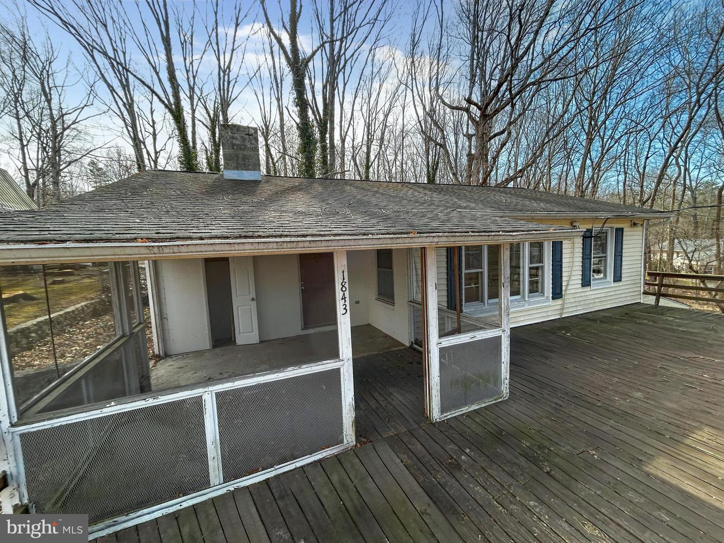 1843 S Lakeshore Dr Property Photo 1