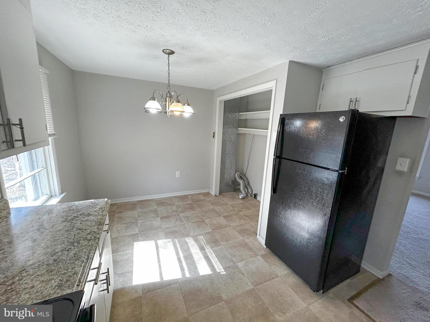1843 S Lakeshore Dr Property Photo 8