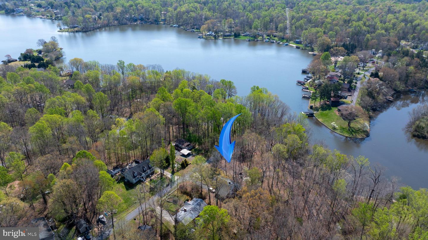 68 Clear Water Ln Property Photo 9