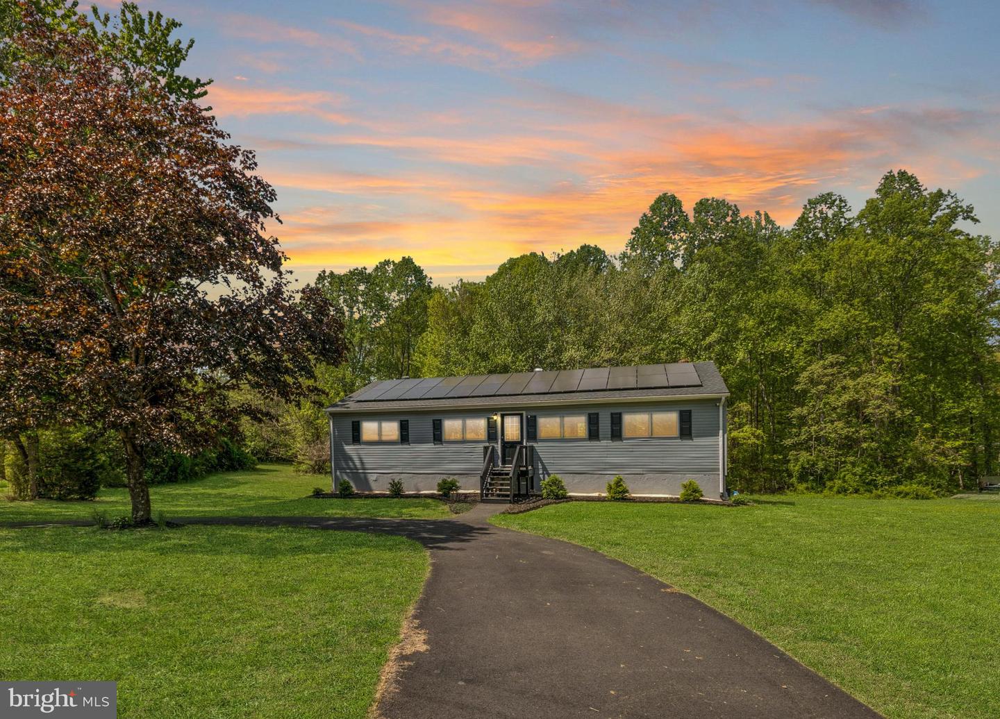 92 Aspen Hill Rd Property Photo
