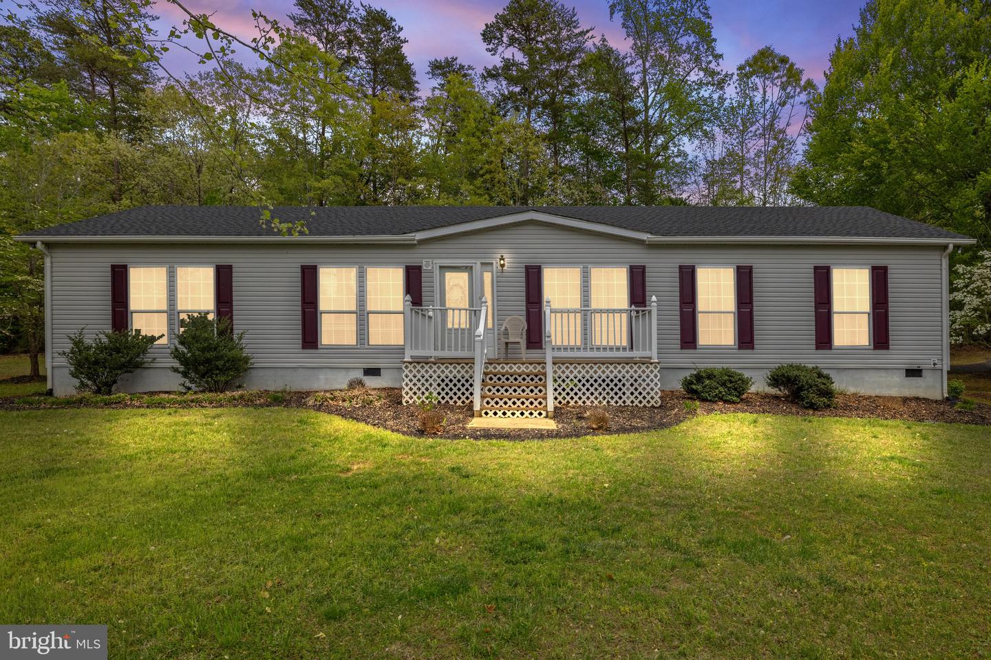 731 S Bluewater Blvd Property Photo