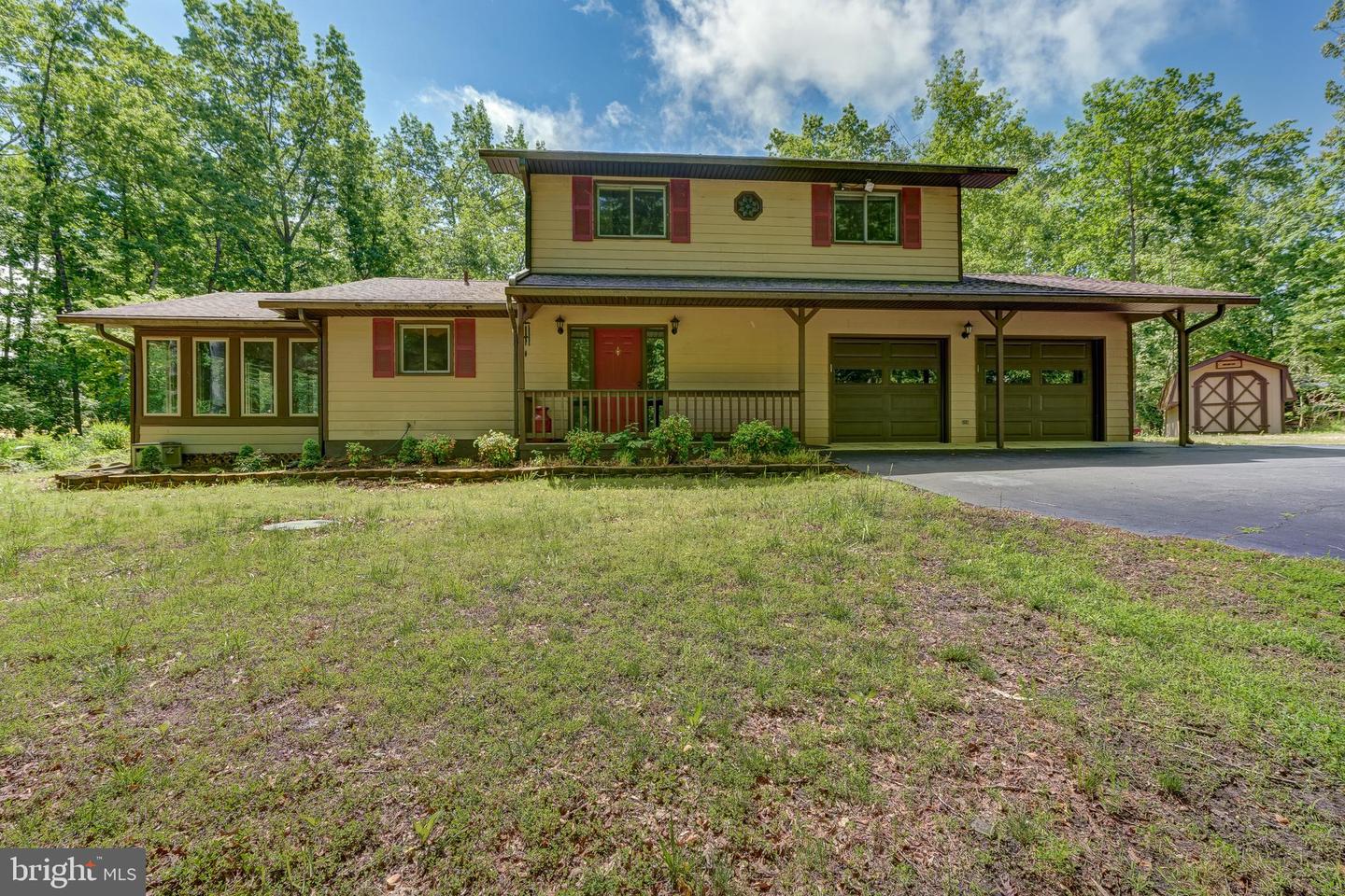 120 Lakewood Circle Property Photo