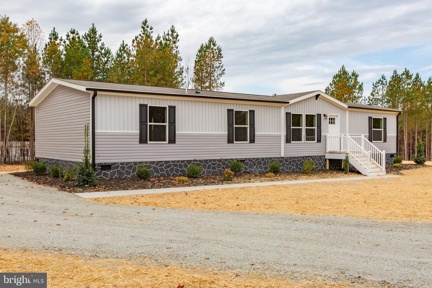 7225 Shannon Hill Rd Property Photo