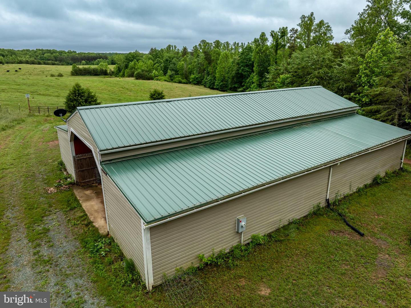 50 Elizabeth Property Photo 1