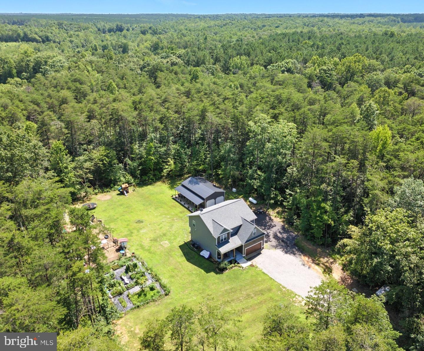 275 FREESTYLE LN