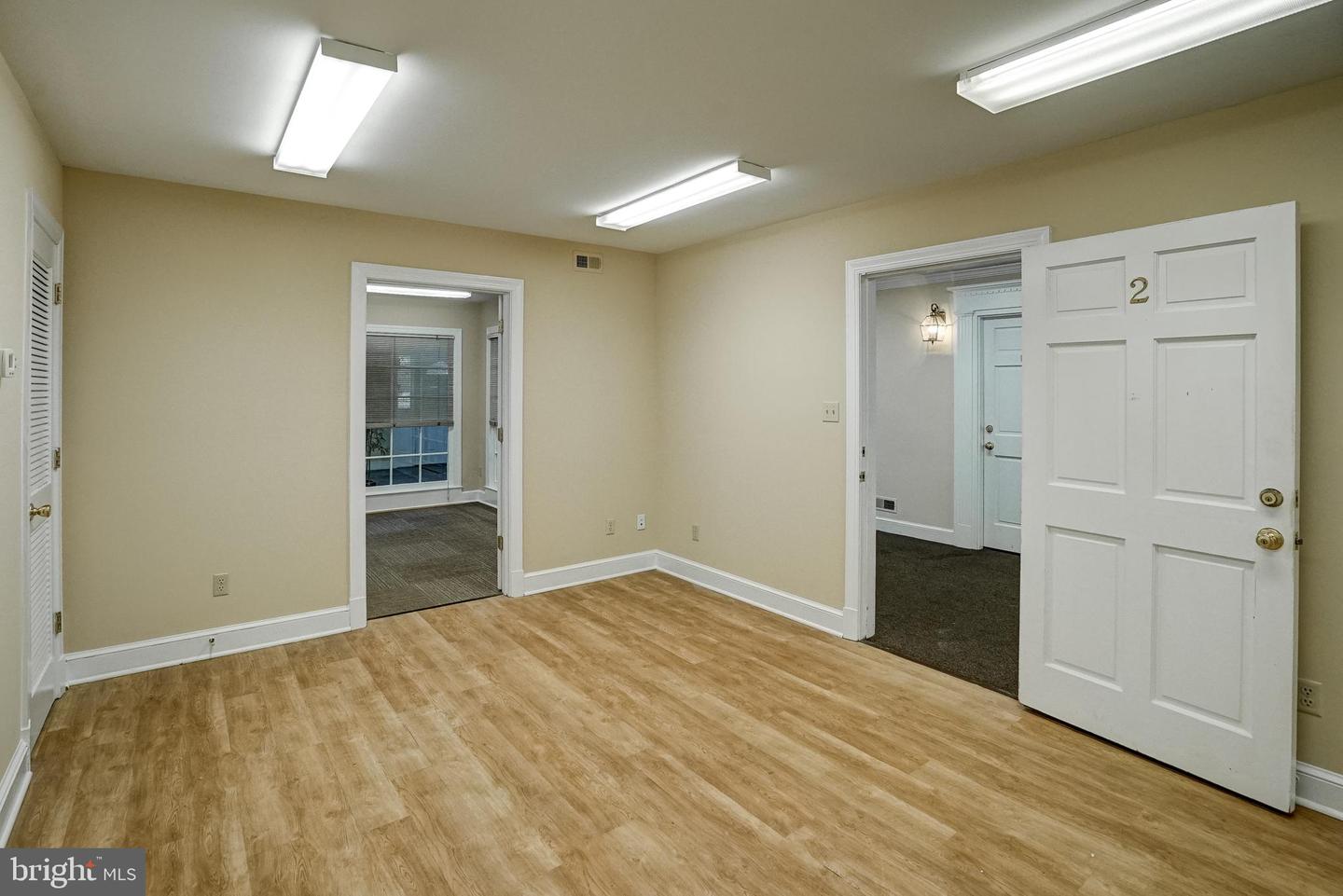 115 W Main St Property Photo 19