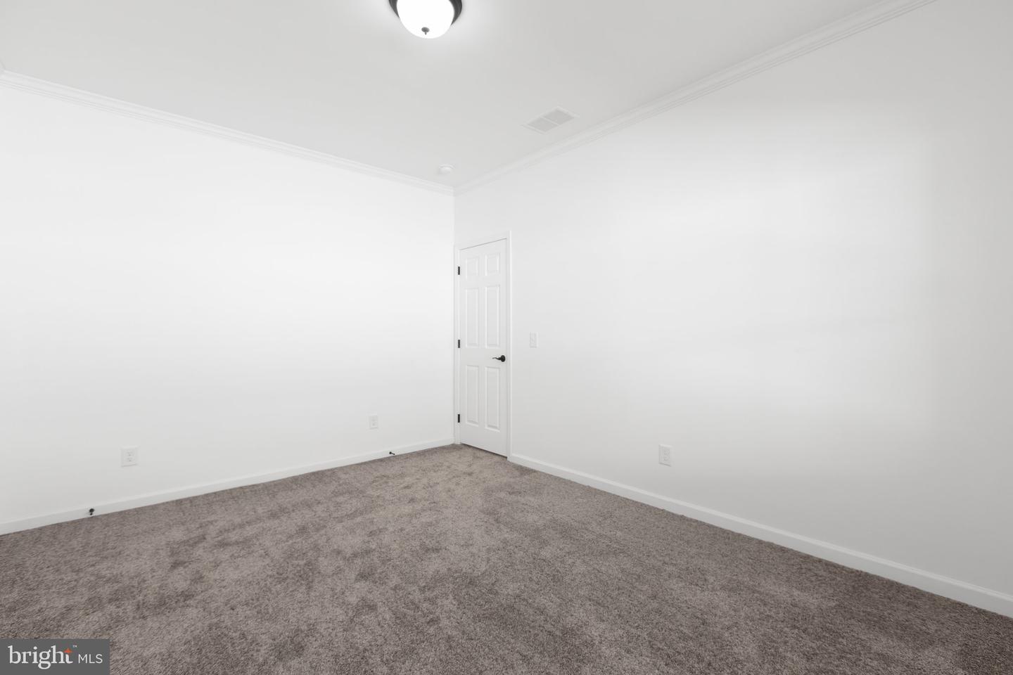 824 Mineral Ave Property Photo 30
