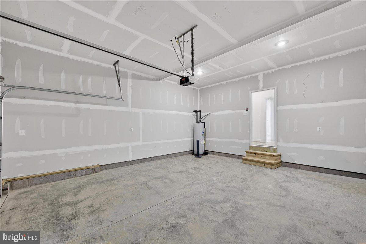 172 Covenant Way Property Photo 38