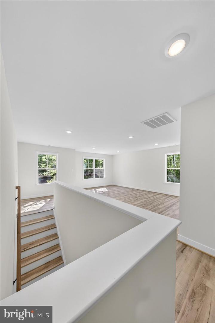172 Covenant Way Property Photo 63