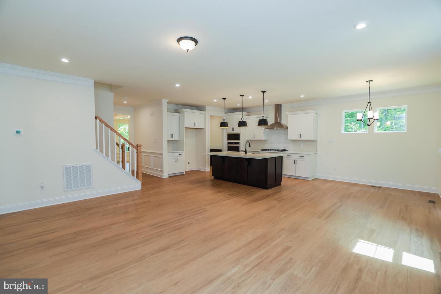 3186 Three Chopt Rd Property Photo 8