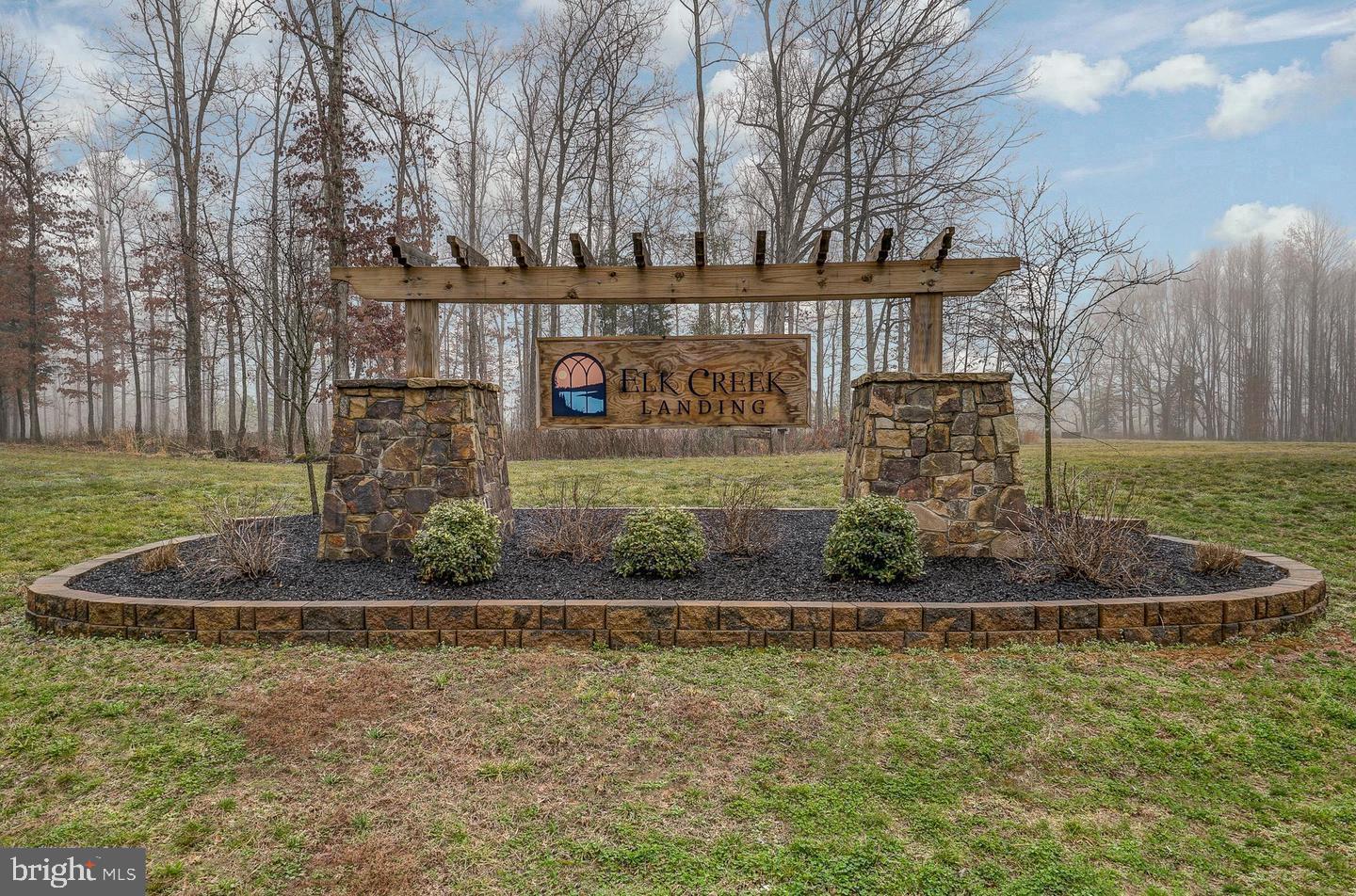 579 Fairview Dr Property Photo 3