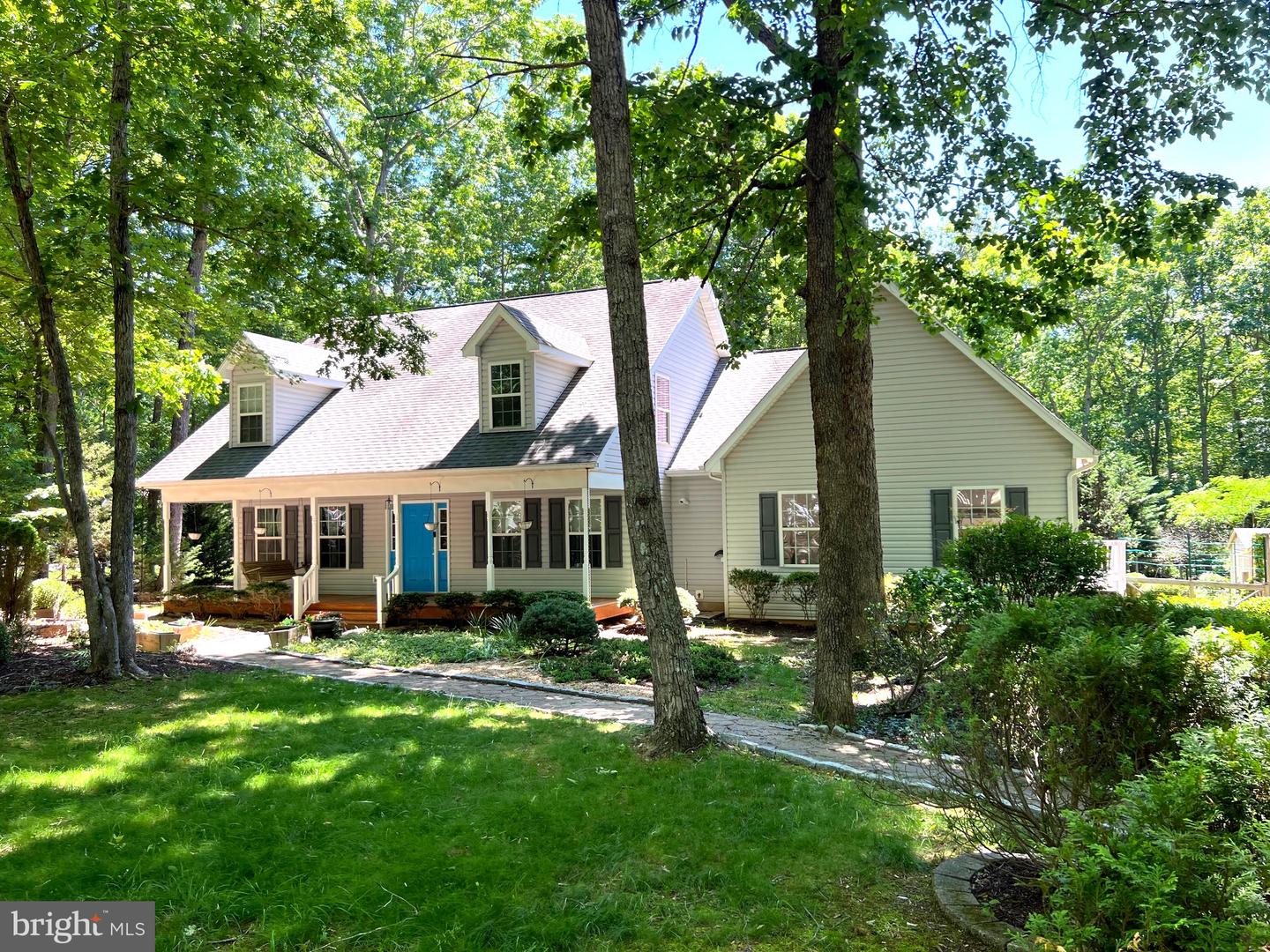 724 Mitchell Point Rd Property Photo 1