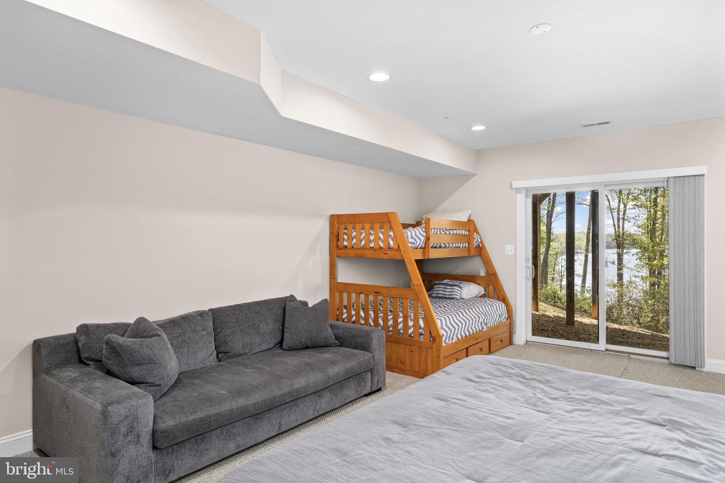 102 Tobys Run Property Photo 64