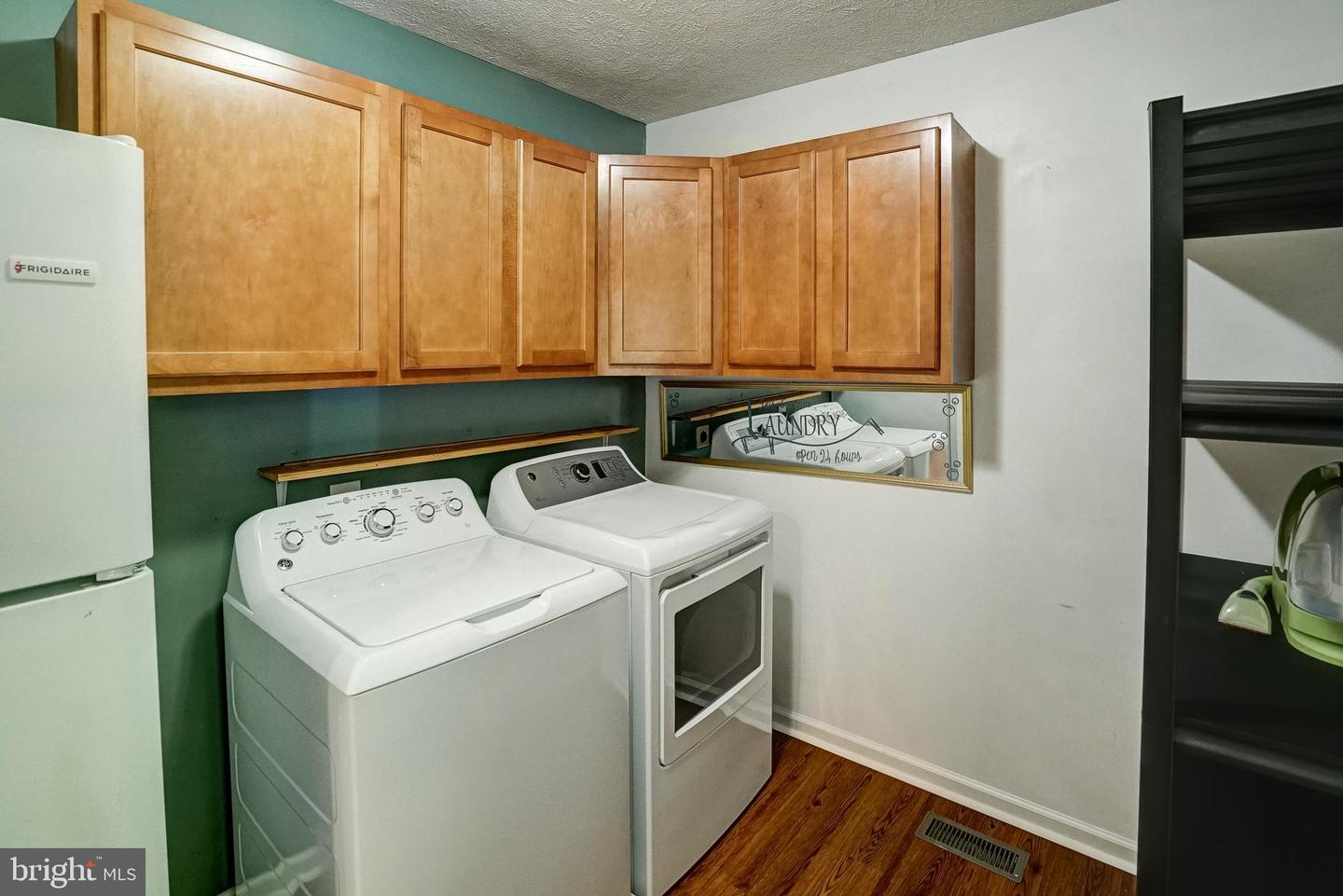 130 Oakleigh Ln Property Photo 24