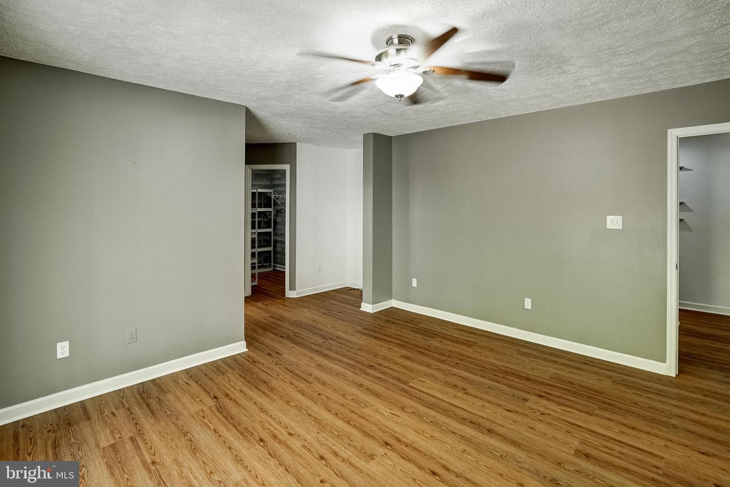 130 Oakleigh Ln Property Photo 26