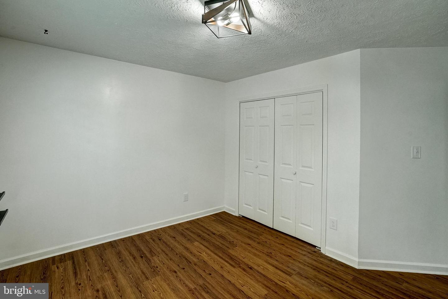 130 Oakleigh Ln Property Photo 33