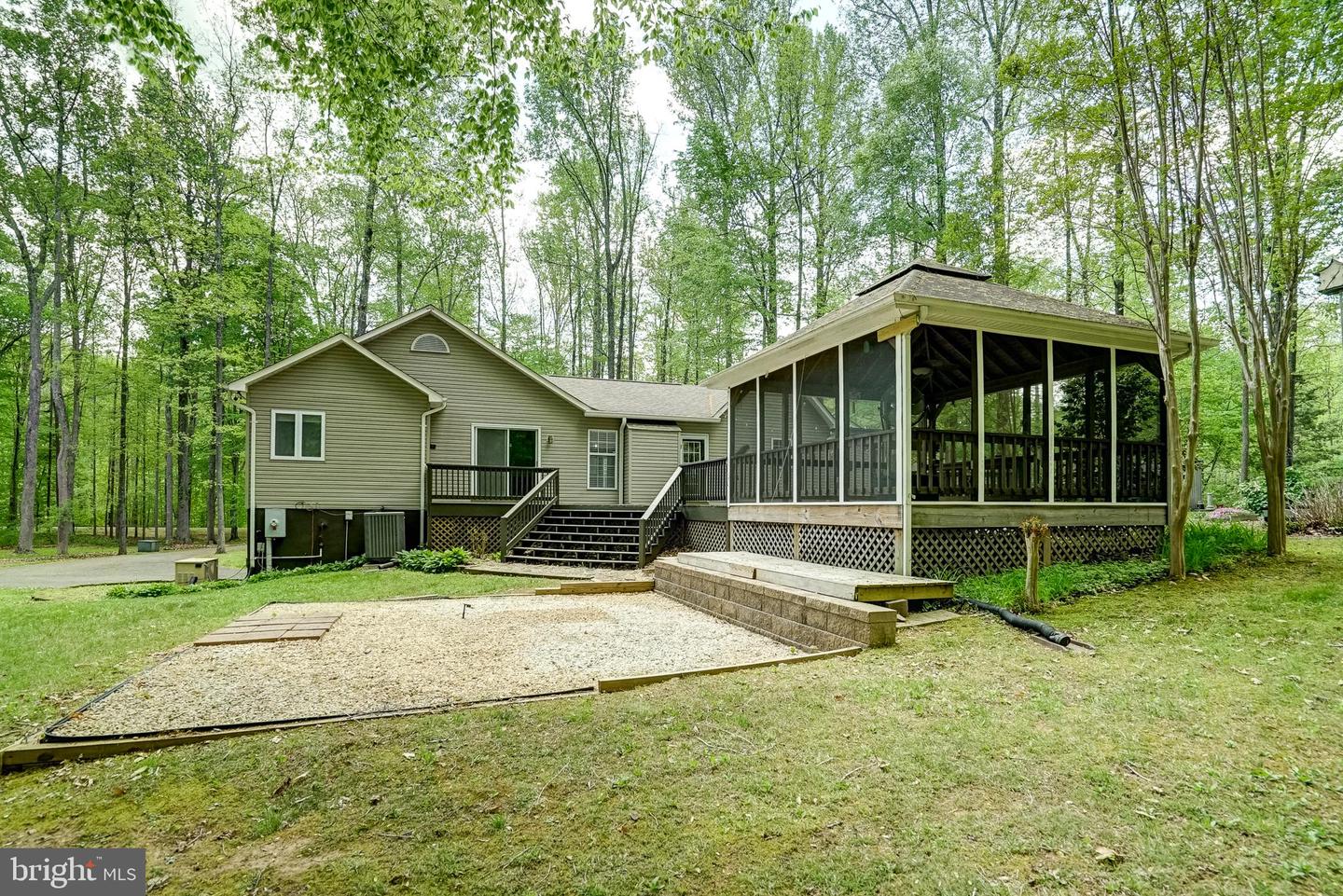 130 Oakleigh Ln Property Photo 44