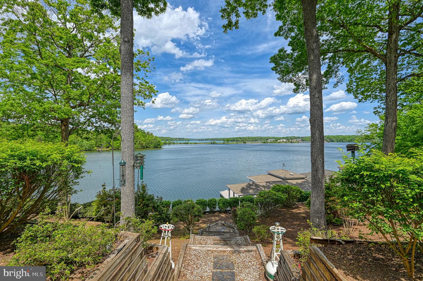 40 Grandview Dr Property Photo 4