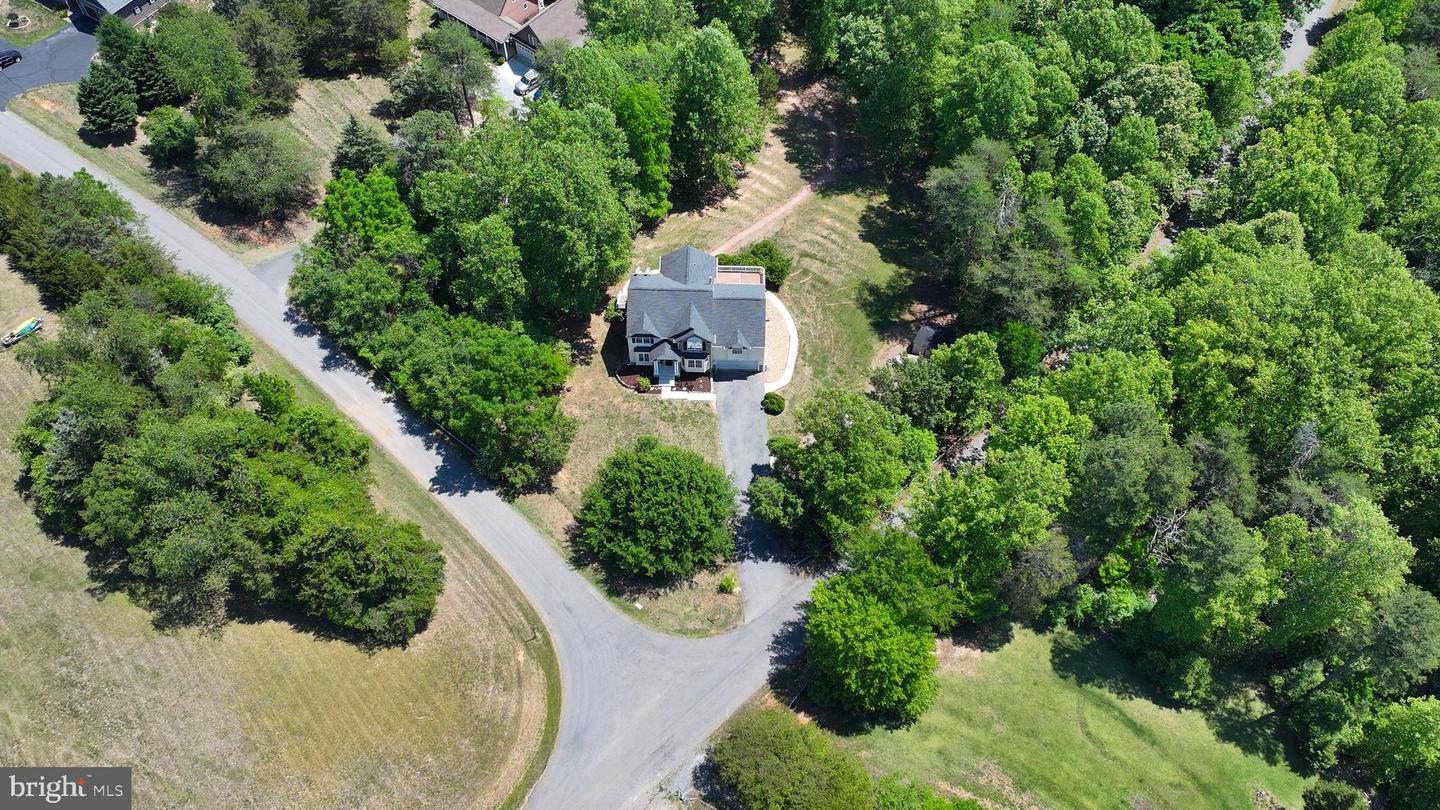 121 Brounaugh Ln Property Photo 8