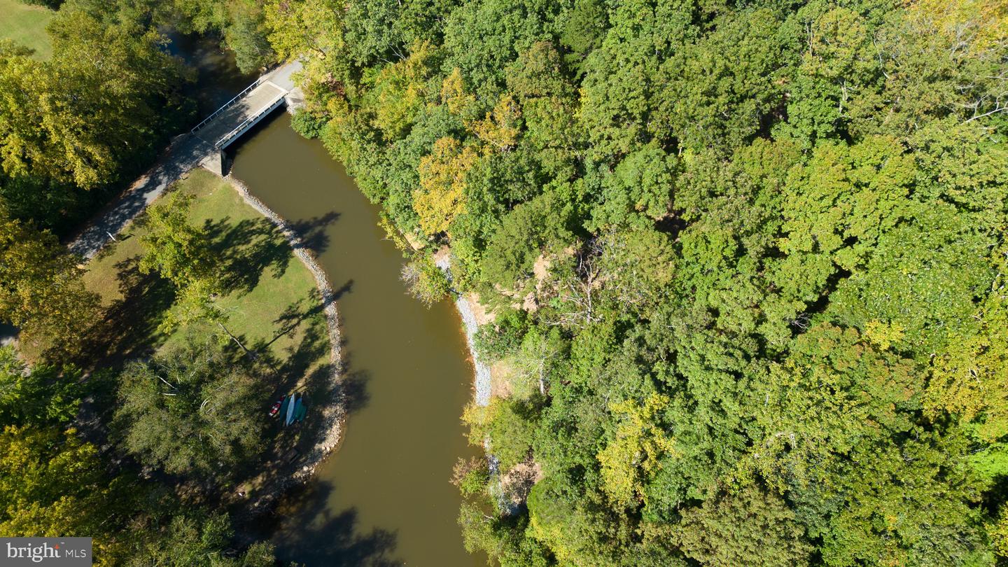 1242 N Lakeshore Dr Property Photo 21