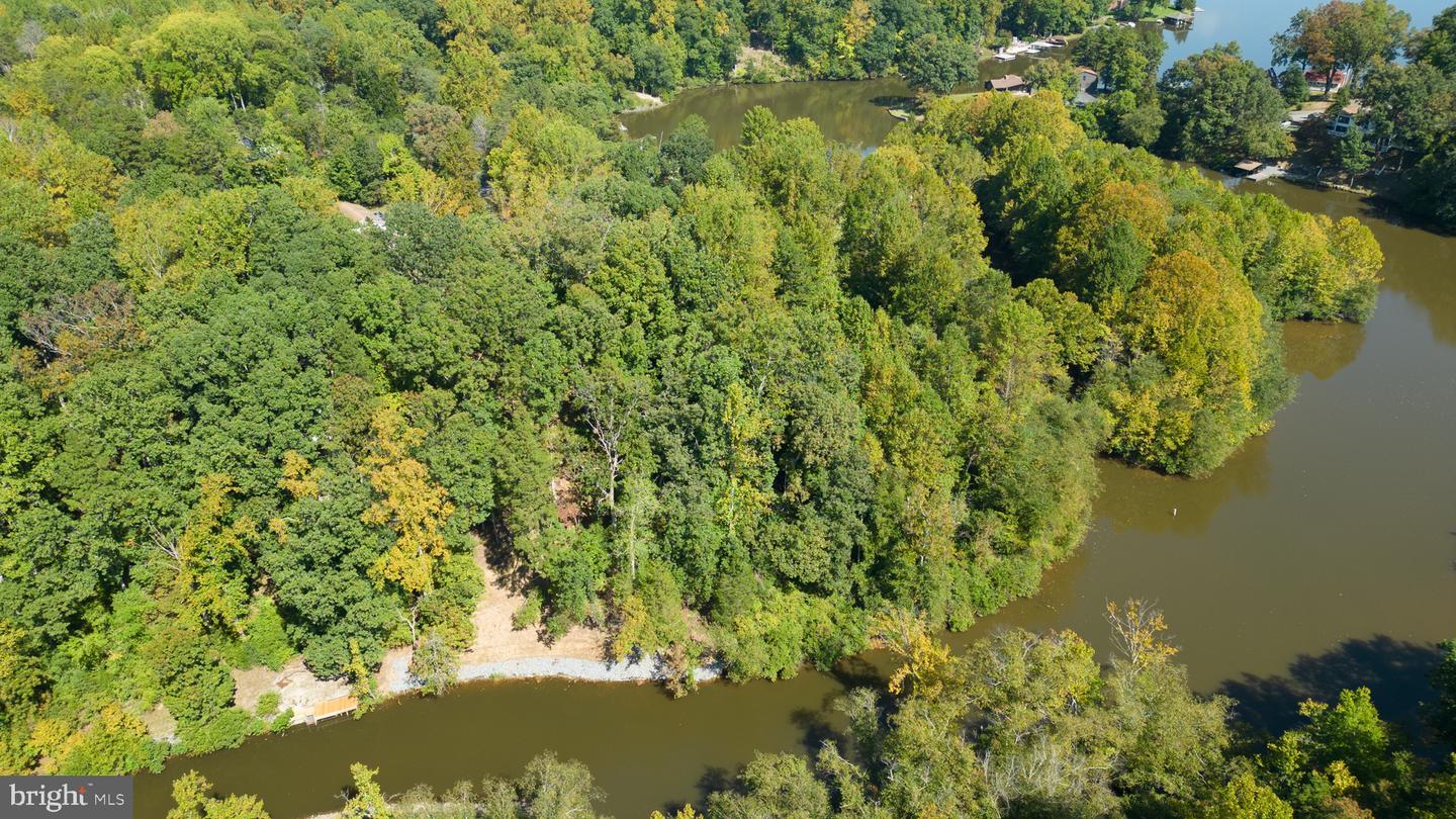 1242 N Lakeshore Dr Property Photo 32
