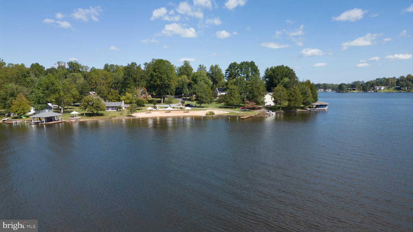 1242 N Lakeshore Dr Property Photo 61