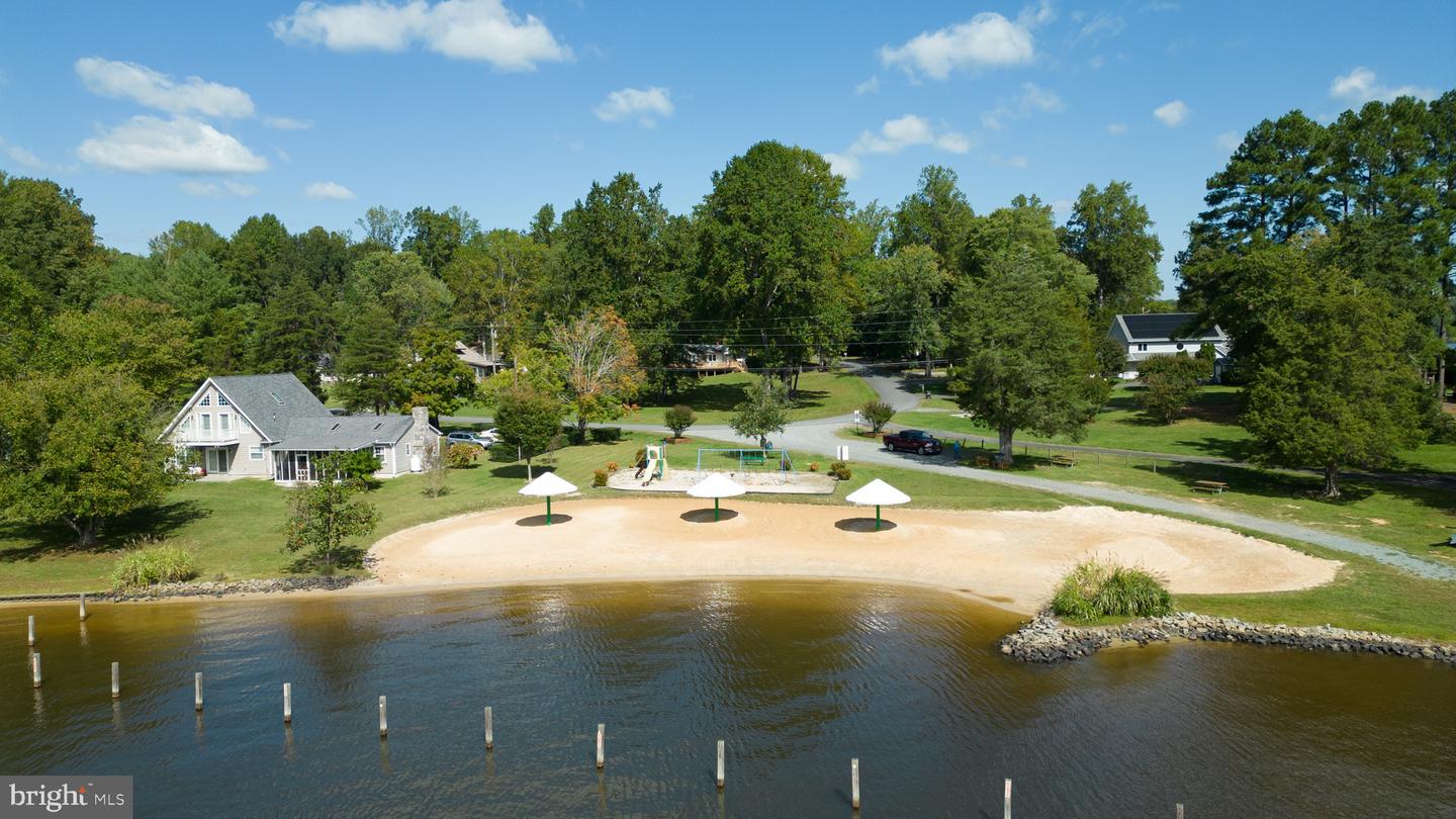 1242 N Lakeshore Dr Property Photo 63