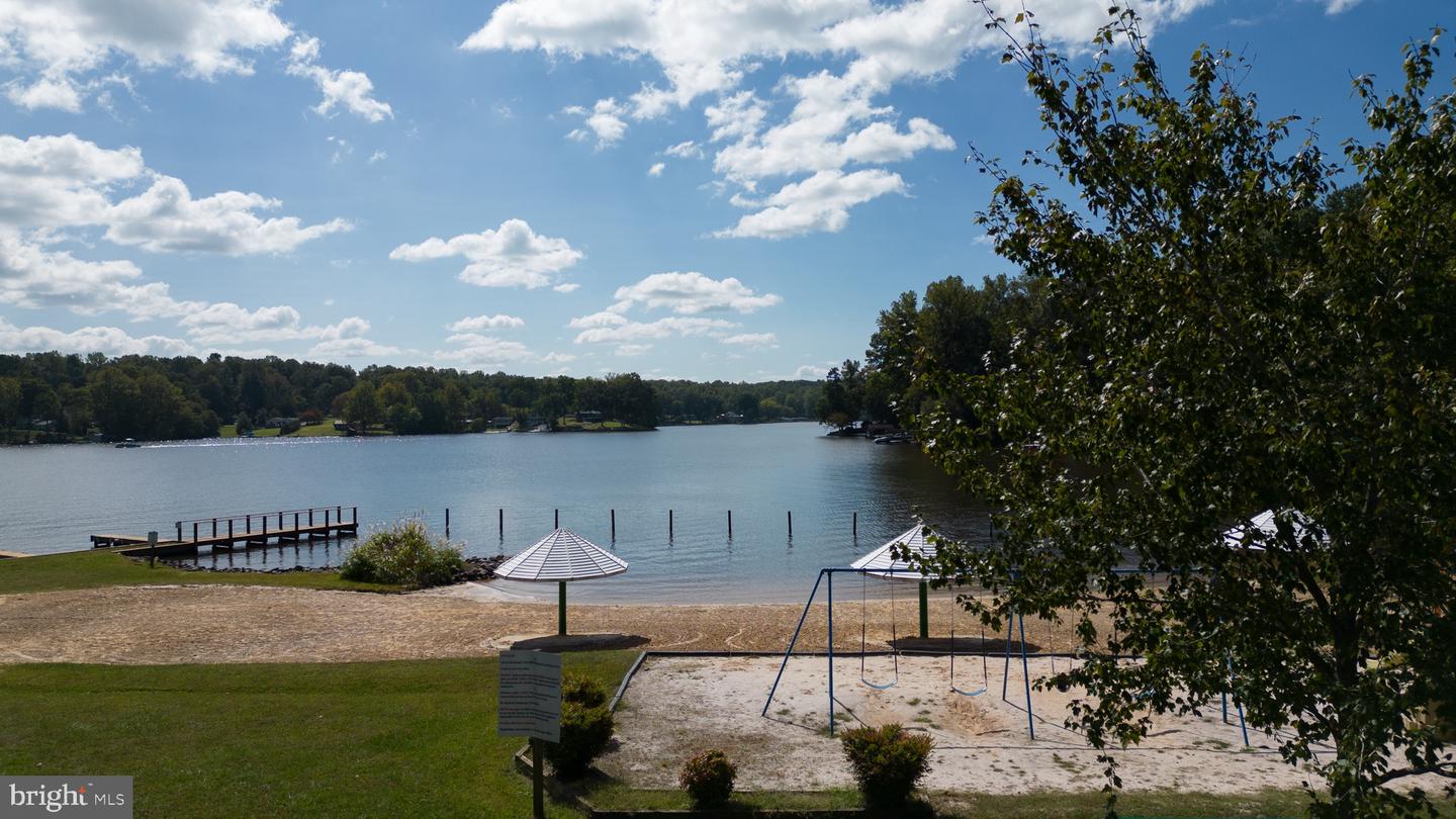 1242 N Lakeshore Dr Property Photo 65