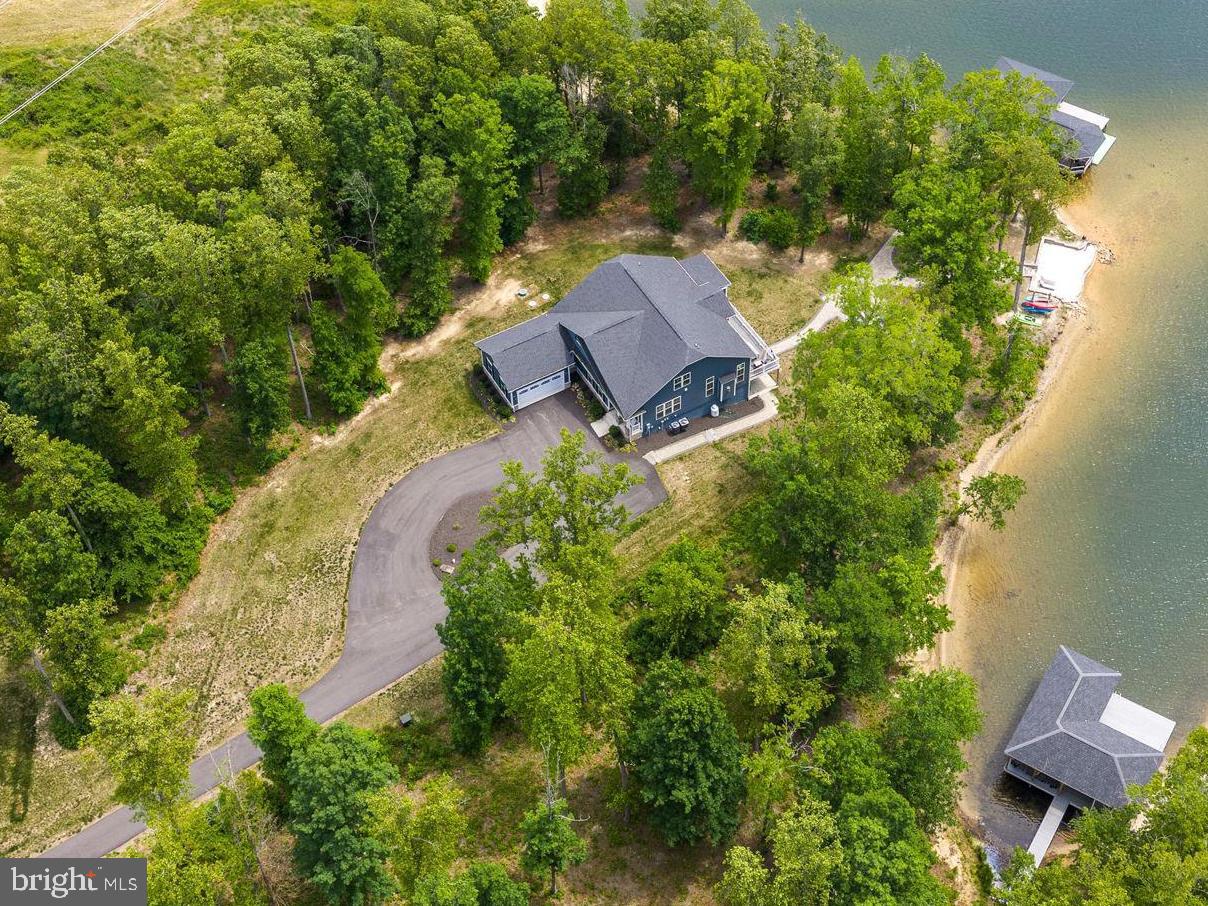 120 Fairview Dr Property Photo 8