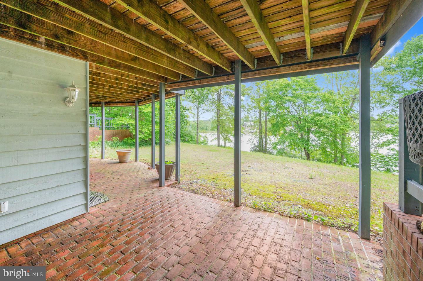 303 Pine Dr Property Photo 60