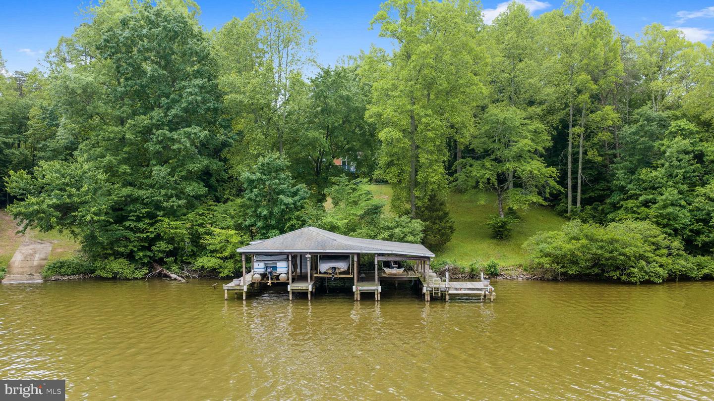 303 Pine Dr Property Photo 80