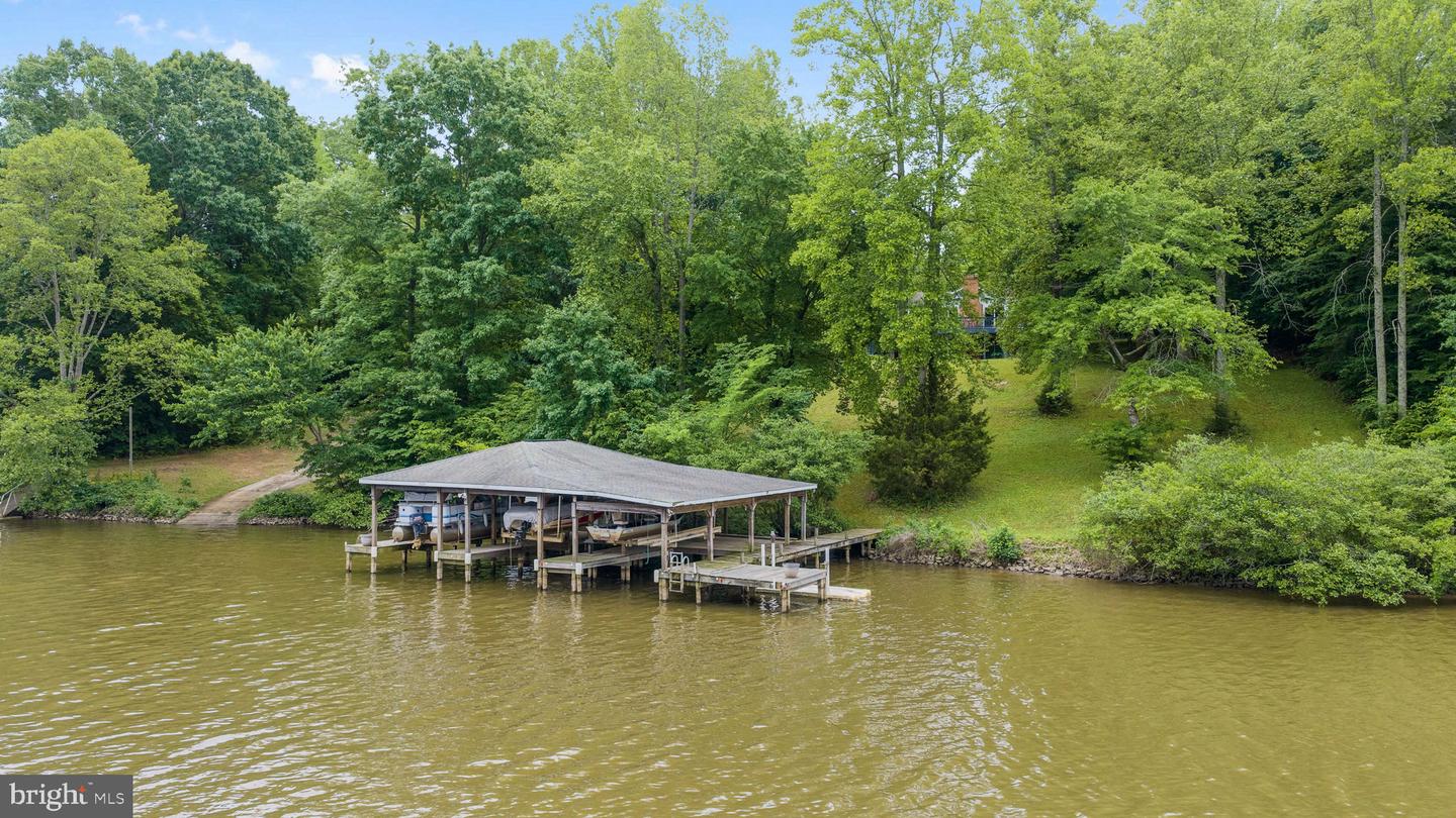 303 Pine Dr Property Photo 91