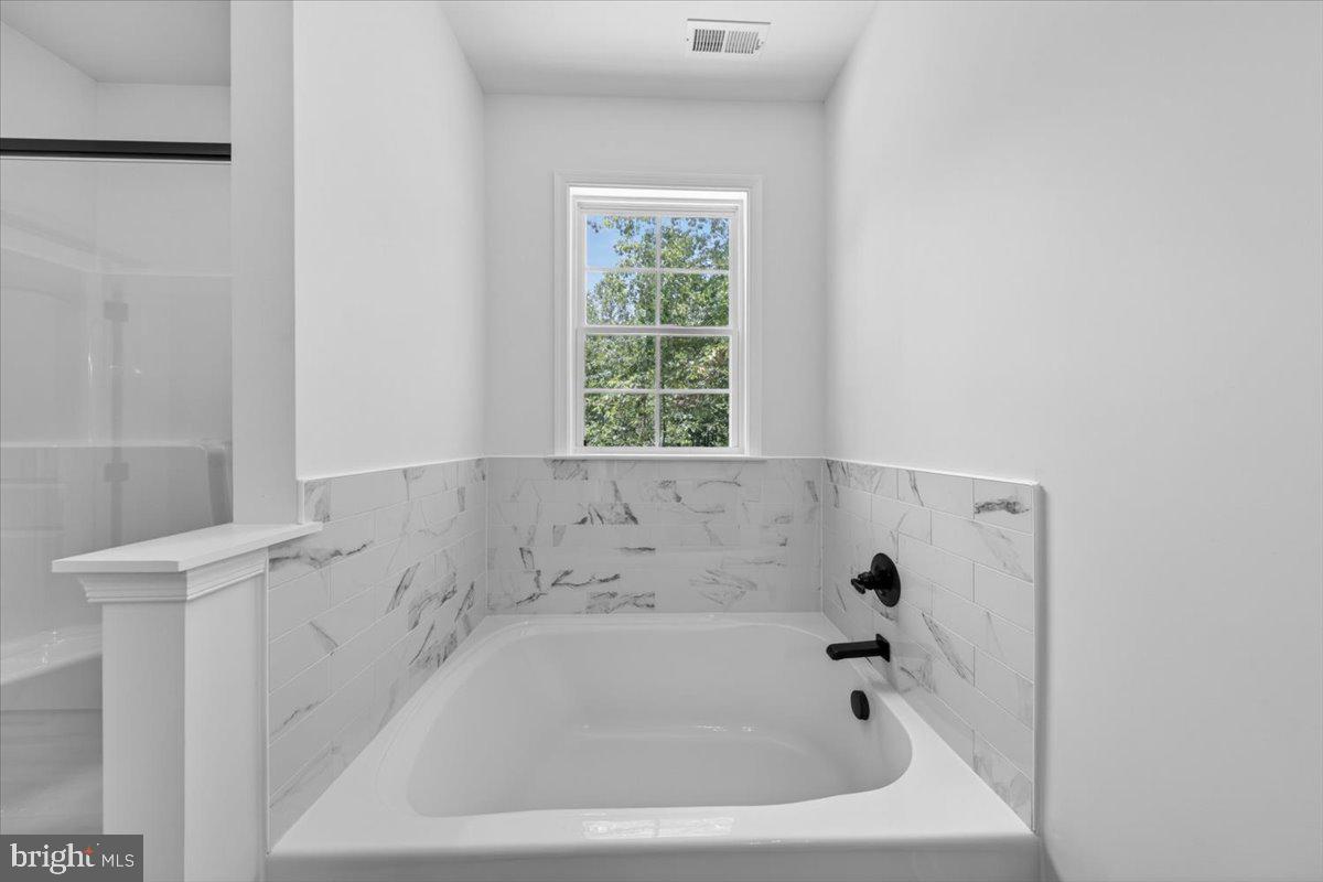 615 Traveller St Property Photo 21