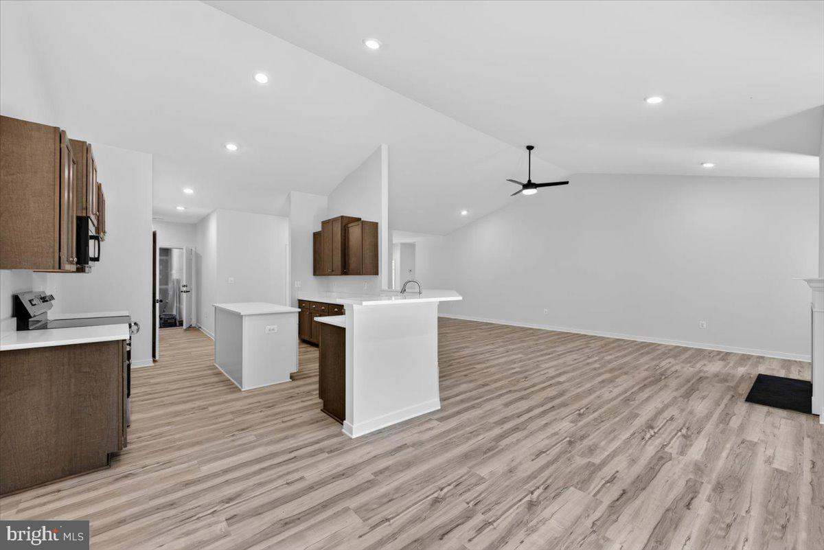 615 Traveller St Property Photo 35