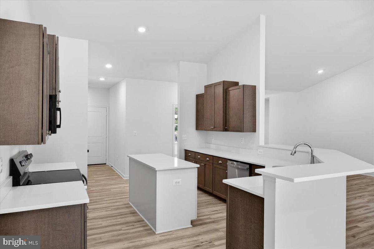 615 Traveller St Property Photo 36