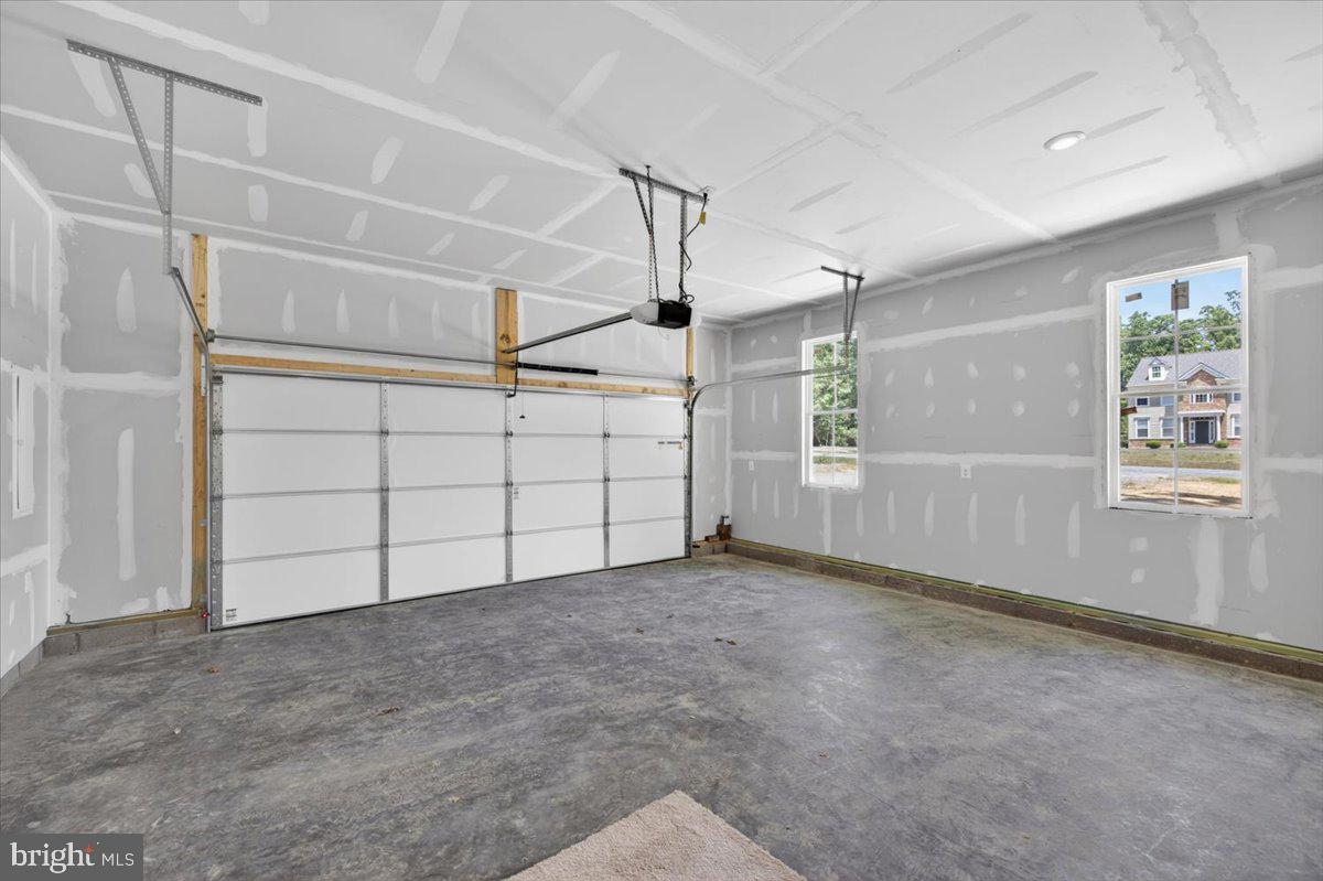 615 Traveller St Property Photo 52