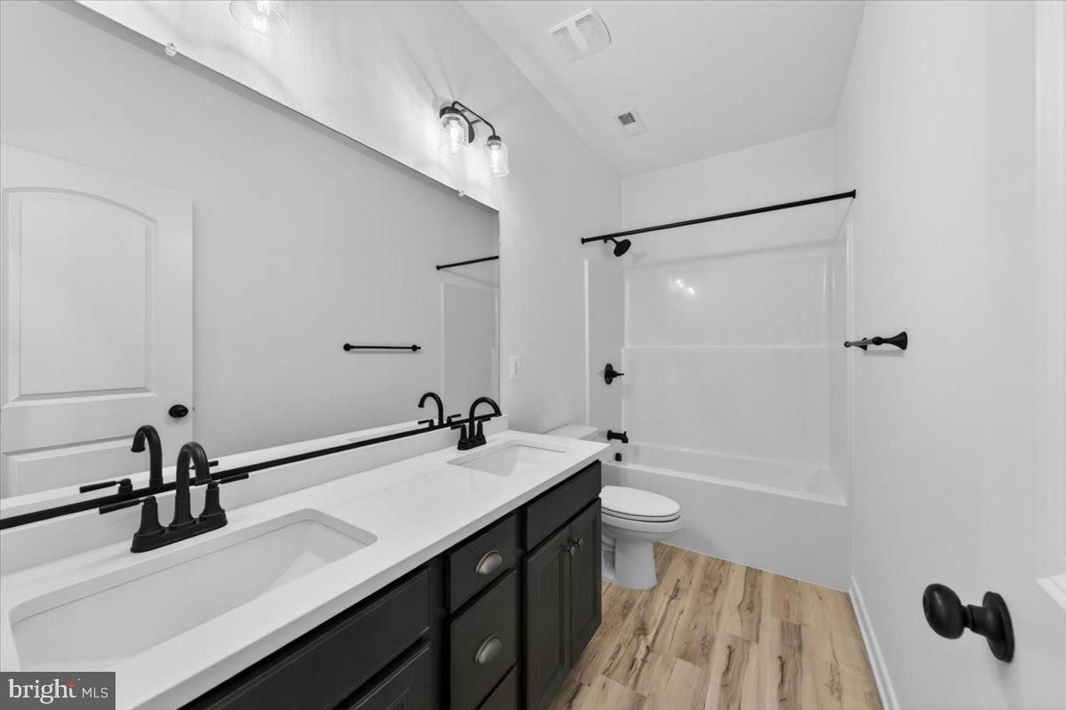 615 Traveller St Property Photo 58