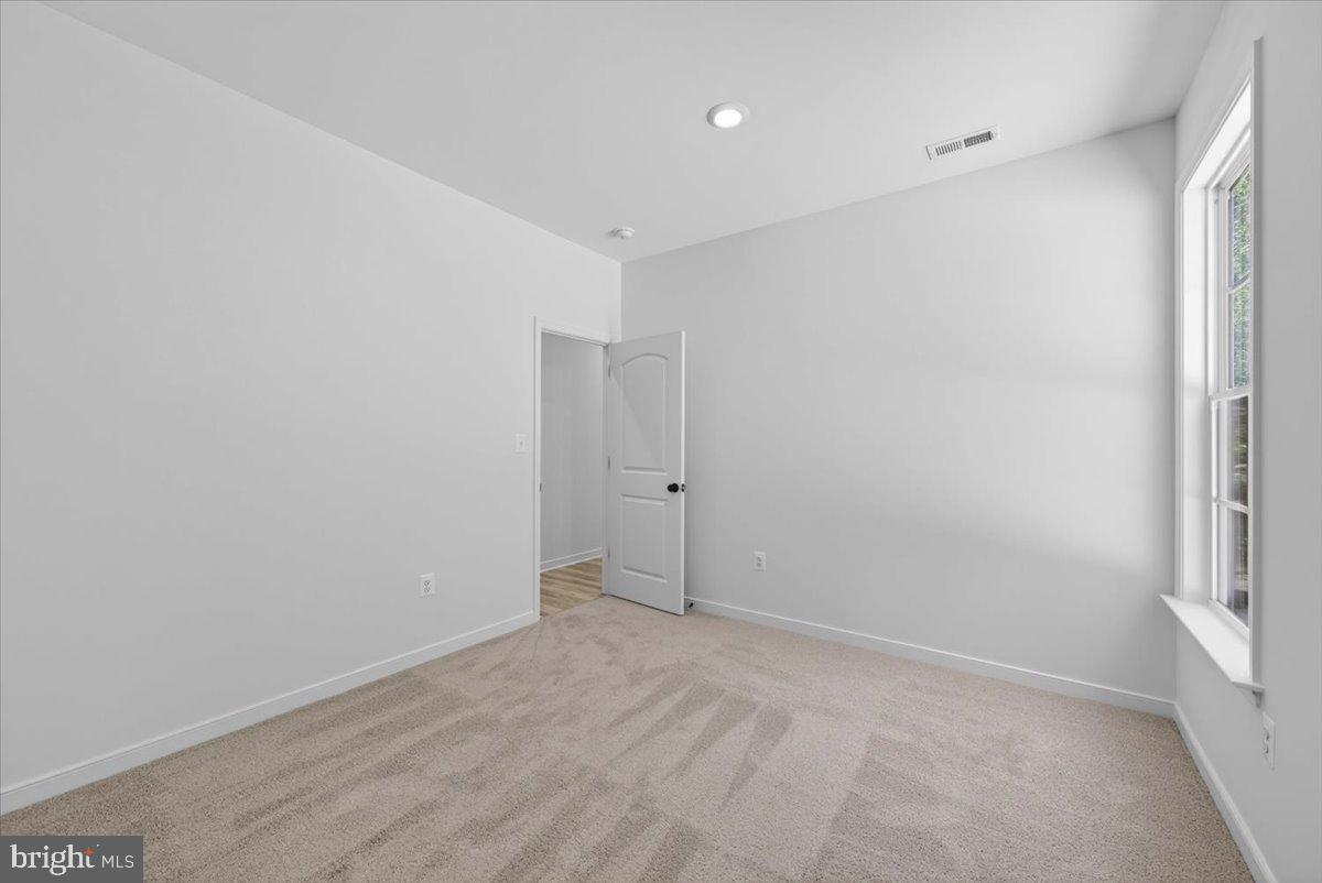615 Traveller St Property Photo 61