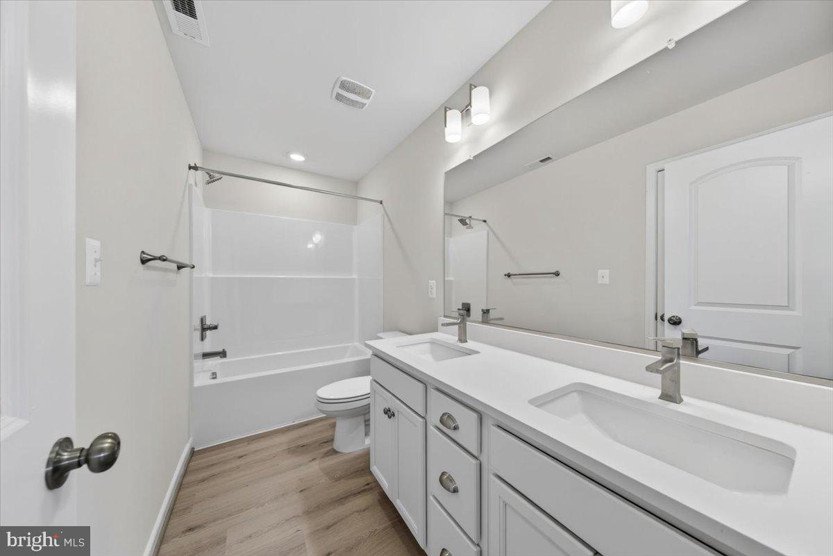 32 Mill Run Property Photo 54