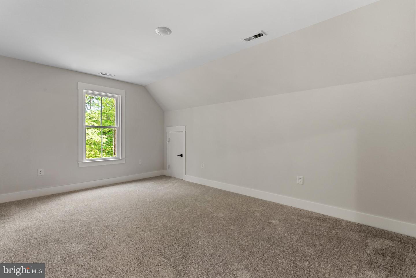 155 Noahs Landing Drive Property Photo 53