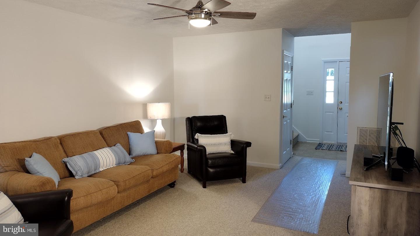 305 Catamaran Ct Property Photo 9
